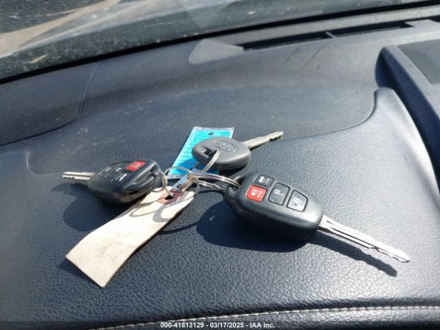 4T1BF1FKXGU209251 Toyota CAMRY SE