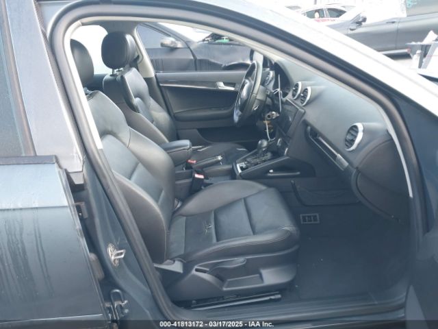 2010 AUDI A3 WAUKEAFM1AA008790 Photo 4