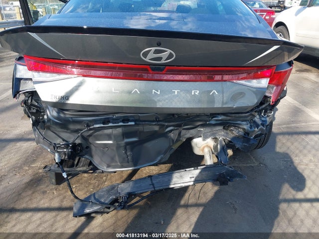 KMHLM4DG1SU875935 Hyundai Elantra Sel Sport