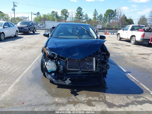 2T1BURHE6JC028894 Toyota COROLLA LE
