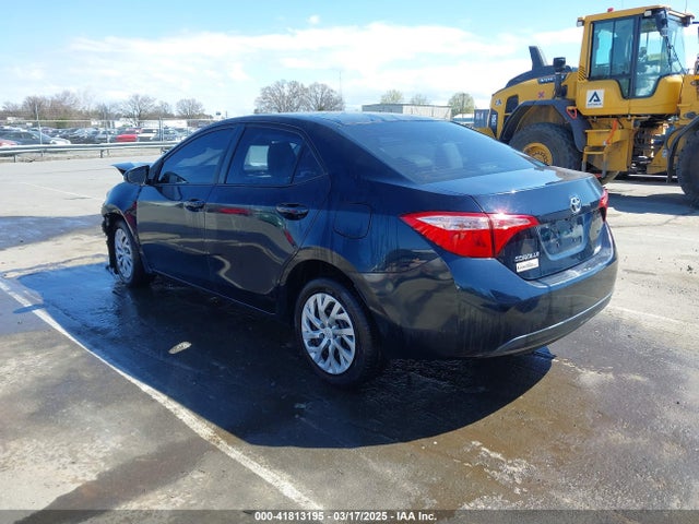 2T1BURHE6JC028894 Toyota COROLLA LE