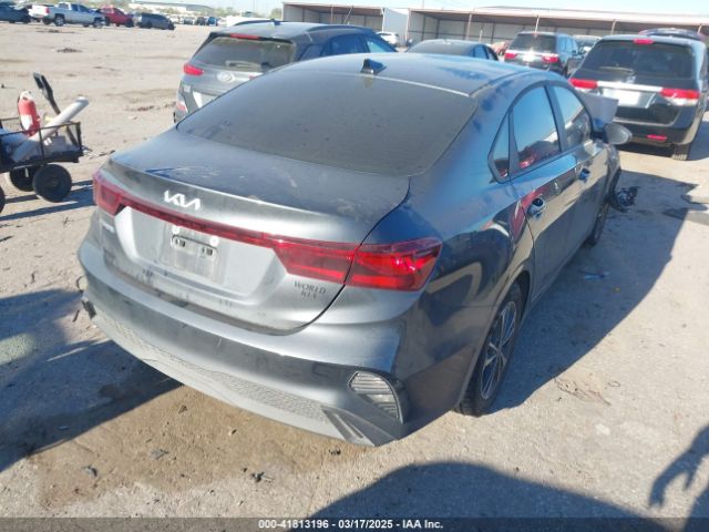 3KPF24AD8RE770626 KIA Forte Lxs
