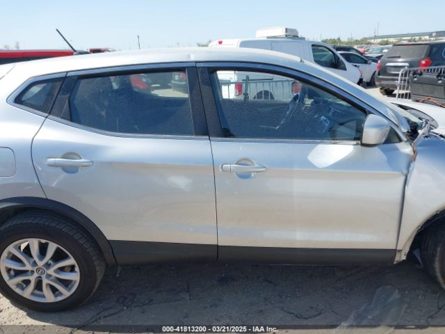 JN1BJ1AV9MW300888 Nissan Rogue Sport S Fwd Xtronic Cvt