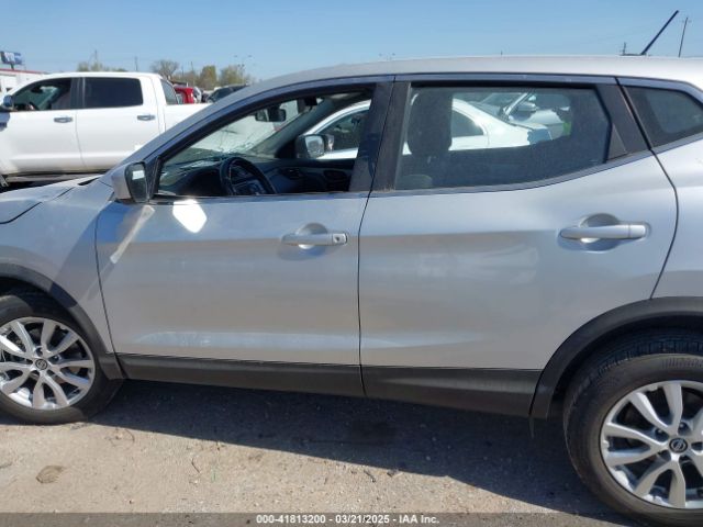 JN1BJ1AV9MW300888 Nissan Rogue Sport S Fwd Xtronic Cvt