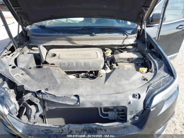 1C4PJLCB7KD331955 Jeep Cherokee Latitude Fwd