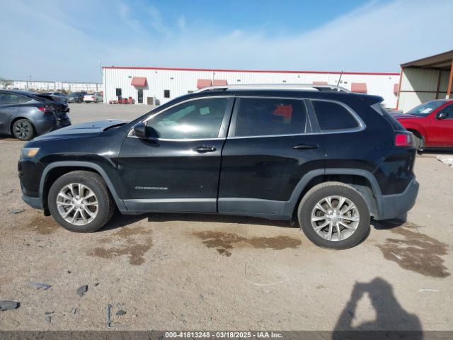 1C4PJLCB7KD331955 Jeep Cherokee Latitude Fwd