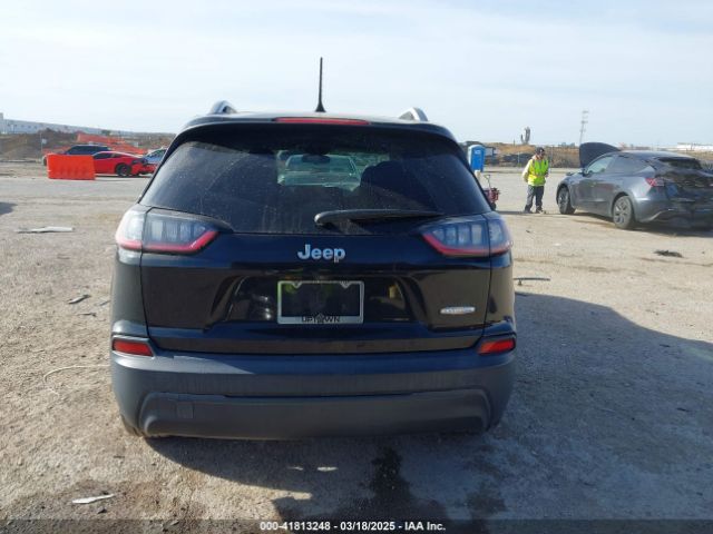 1C4PJLCB7KD331955 Jeep Cherokee Latitude Fwd