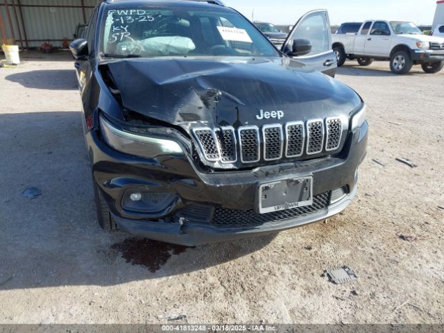 1C4PJLCB7KD331955 Jeep Cherokee Latitude Fwd