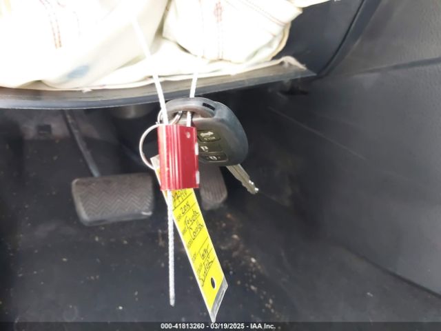 2T1BURHE7JC060172 Toyota COROLLA SE