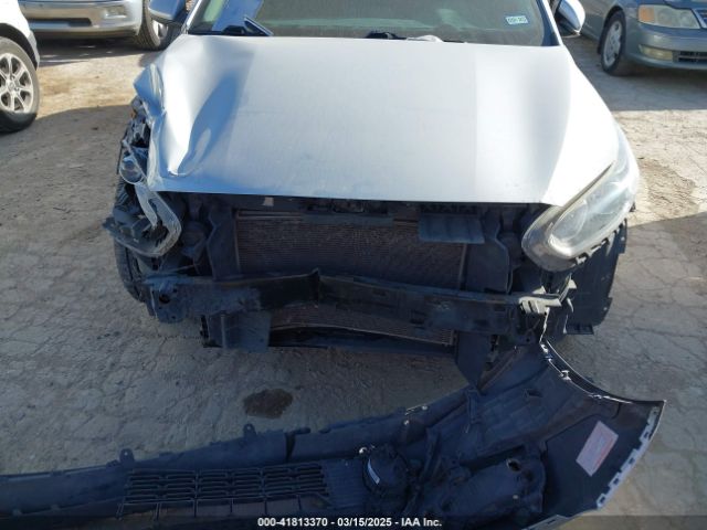 3KPF24AD7KE059814 KIA Forte Lxs