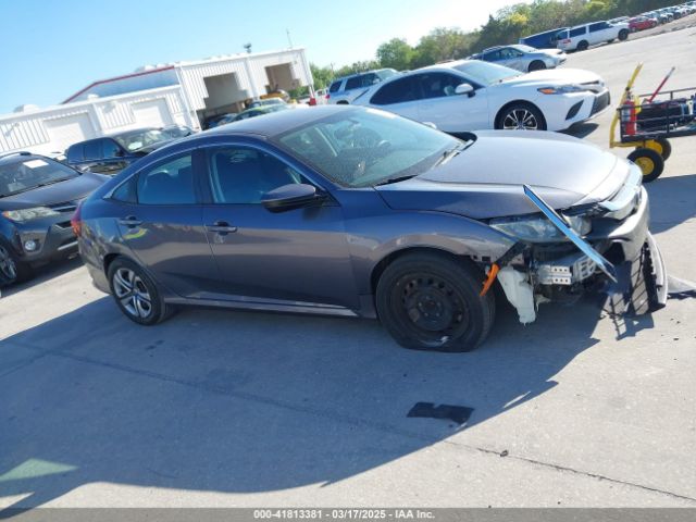 19XFC2F52JE000011 Honda Civic Lx