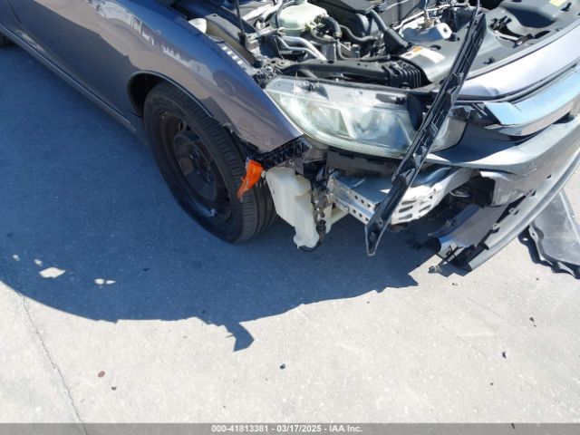 19XFC2F52JE000011 Honda Civic Lx
