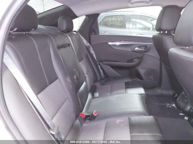 1G1105S39JU135781 Chevrolet IMPALA 1LT