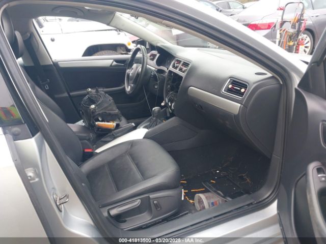 3VWD17AJ7EM331139 Volkswagen Jetta 1.8t Se
