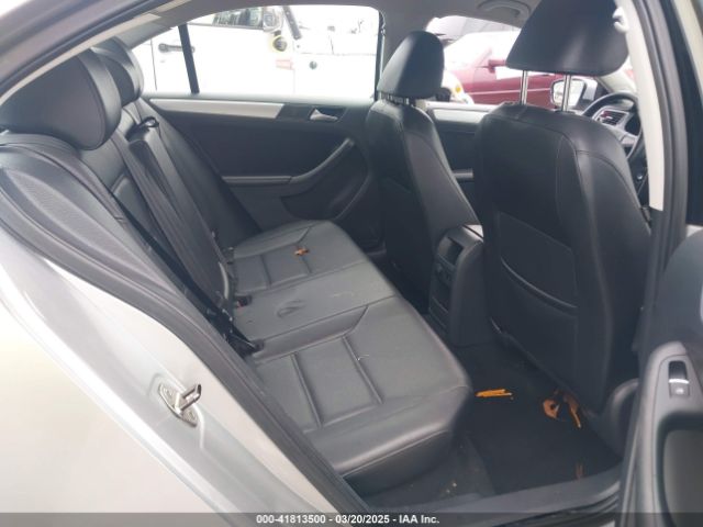 3VWD17AJ7EM331139 Volkswagen Jetta 1.8t Se