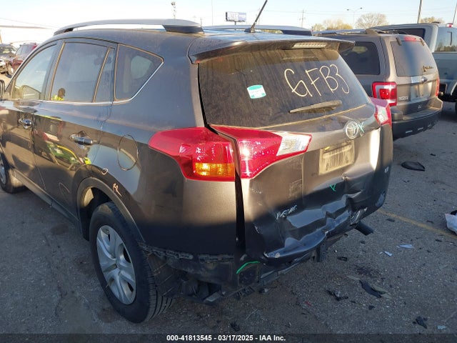 JTMZFREV5FJ049843 Toyota RAV4 LE