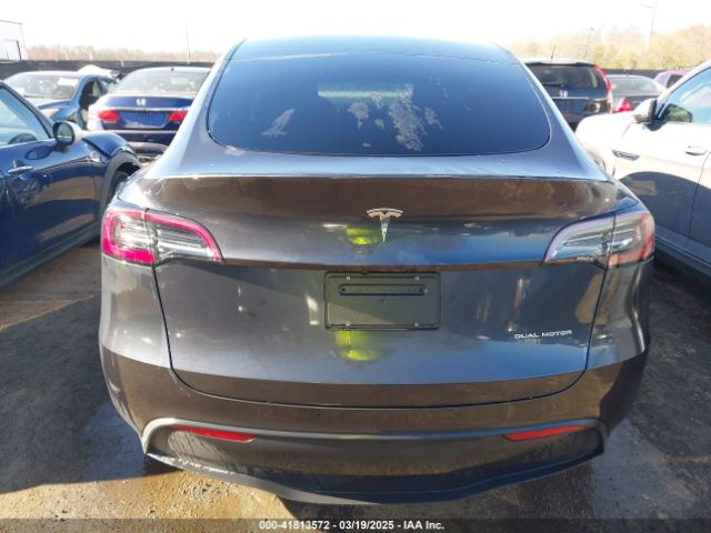 7SAYGAEE5RF127224 Tesla Model Y Long Range Dual Motor All-wheel Drive
