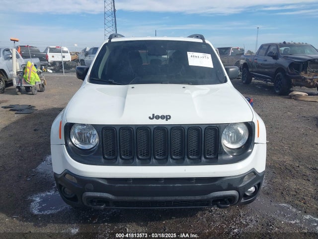 ZACCJBAB6JPH35437 Jeep Renegade Upland Edition 4x4