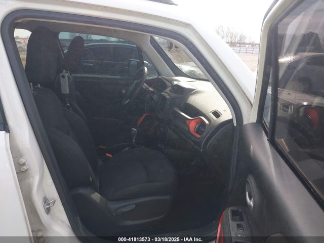 ZACCJBAB6JPH35437 Jeep Renegade Upland Edition 4x4