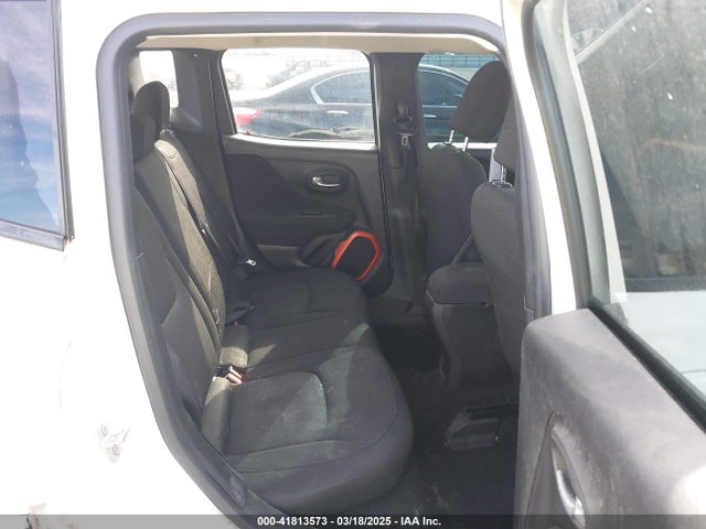 ZACCJBAB6JPH35437 Jeep Renegade Upland Edition 4x4