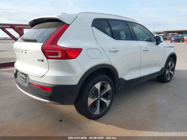YV4L12UK5R2226924 Volvo Xc40 B5 Core Bright Theme
