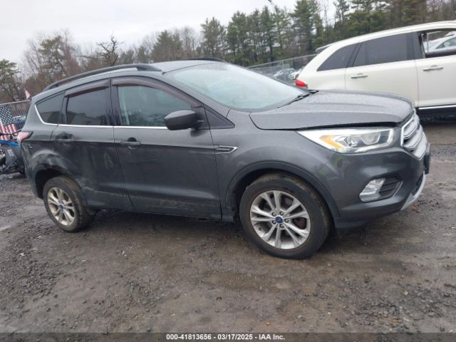 1FMCU9GD3HUA98245 Ford ESCAPE SE