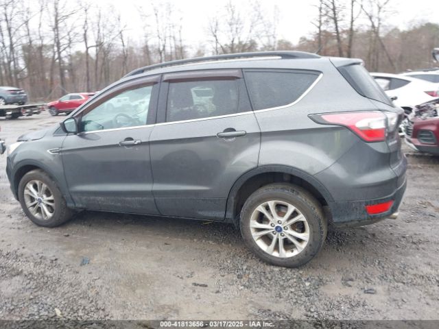 1FMCU9GD3HUA98245 Ford ESCAPE SE