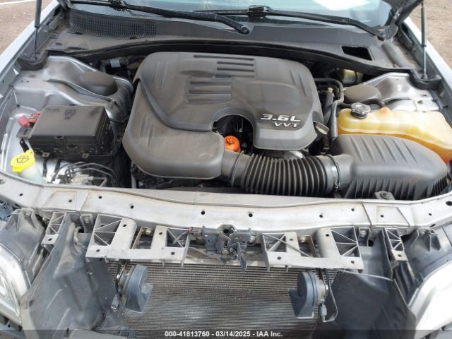 2016 CHRYSLER 300C 2C3CCAEG7GH170429 Photo 9