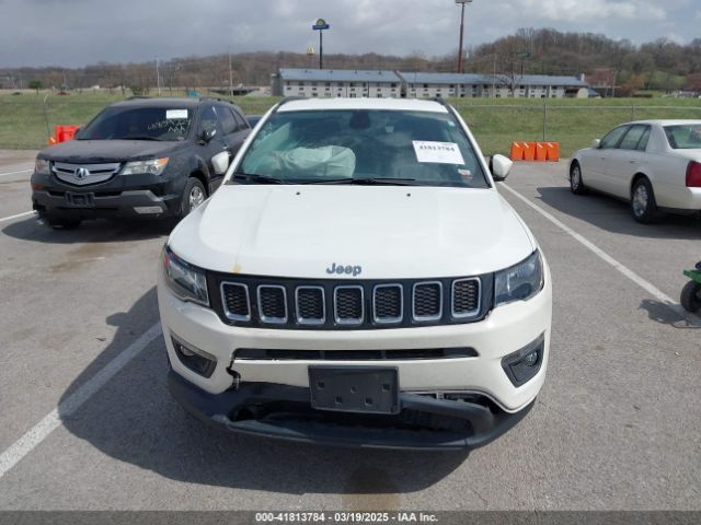 3C4NJCBB7MT580777 Jeep Compass Latitude Fwd