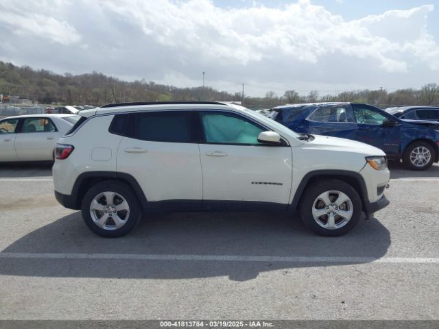 3C4NJCBB7MT580777 Jeep Compass Latitude Fwd