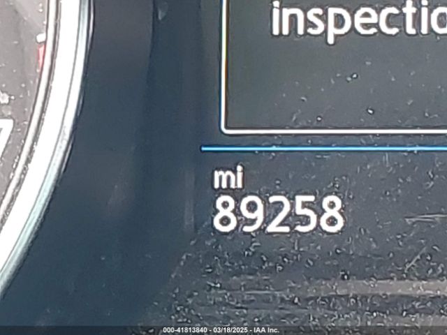 3VV1B7AX7KM013381 Volkswagen Tiguan 2.0t S
