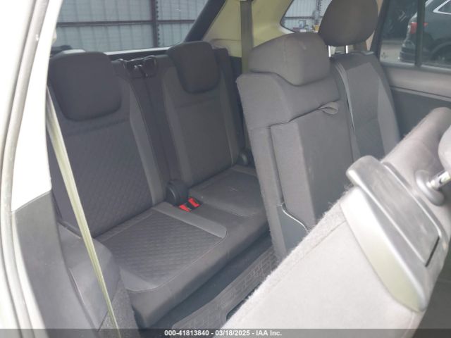 3VV1B7AX7KM013381 Volkswagen Tiguan 2.0t S