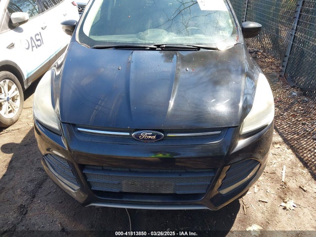 1FMCU0GXXEUE45586 Ford ESCAPE SE
