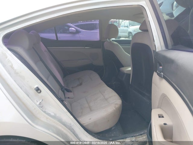 KMHD74LF9JU475088 Hyundai ELANTRA SE