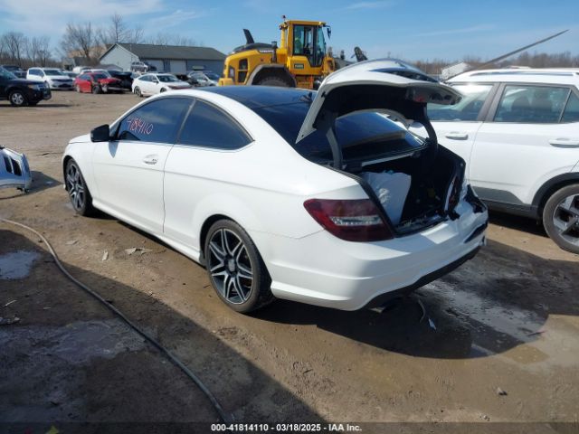 2015 MERCEDES-BENZ C 250 WDDGJ4HB7FG361739 Photo 2