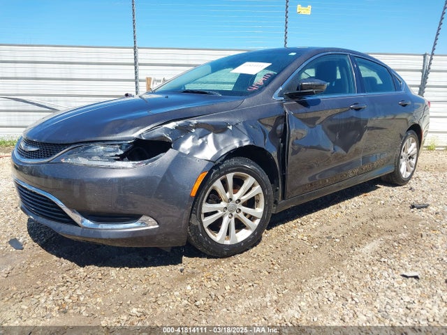 Chrysler 200 Limited 2015 1C3CCCAB4FN667823 Image 2