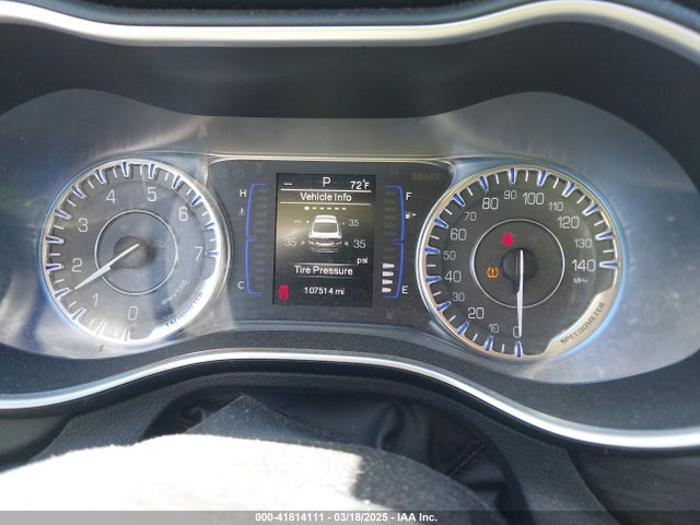 Chrysler 200 Limited 2015 1C3CCCAB4FN667823 Image 7