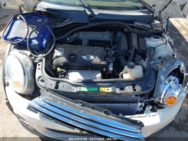 2011 MINI COOPER CLUBMAN WMWZF3C53BT188137 Photo 9