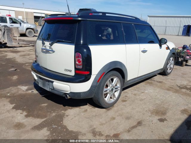 2011 MINI COOPER CLUBMAN WMWZF3C53BT188137 Photo 3