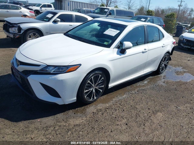 4T1B11HK4JU043294 Toyota CAMRY SE