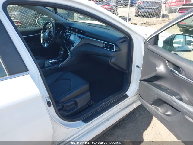 4T1B11HK4JU043294 Toyota CAMRY SE