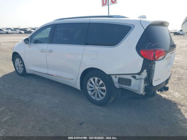 2C4RC1EG5JR293931 Chrysler Pacifica Touring L Plus