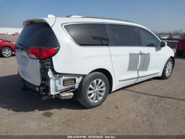 2C4RC1EG5JR293931 Chrysler Pacifica Touring L Plus