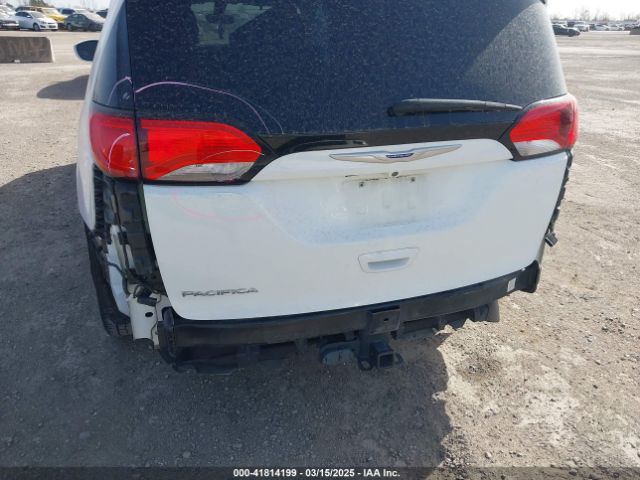 2C4RC1EG5JR293931 Chrysler Pacifica Touring L Plus