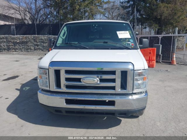 1FBNE3BL2EDA77876 Ford E-350 Super Duty Xlt