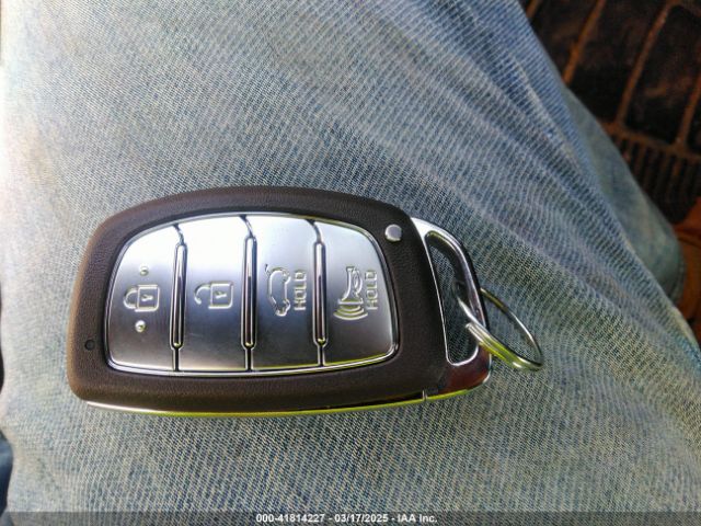 KM8J3CA24JU631336 Hyundai Tucson Value