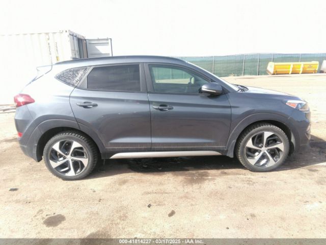KM8J3CA24JU631336 Hyundai Tucson Value