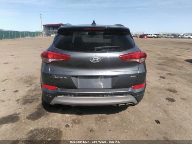 KM8J3CA24JU631336 Hyundai Tucson Value