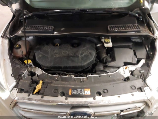1FMCU9G99HUA37784 Ford ESCAPE SE