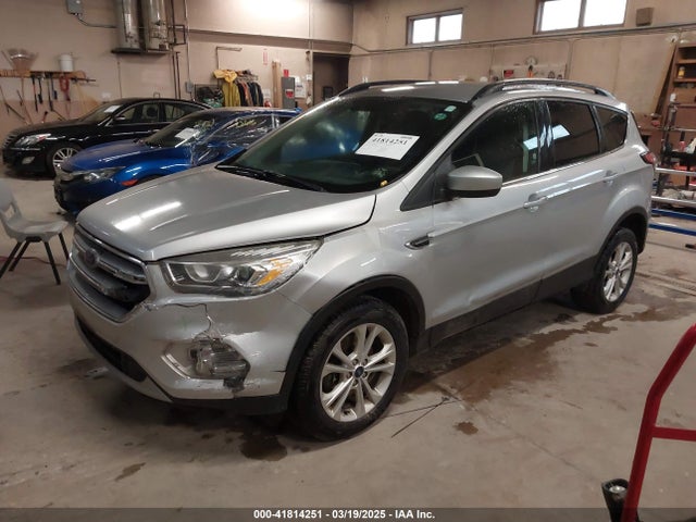 1FMCU9G99HUA37784 Ford ESCAPE SE